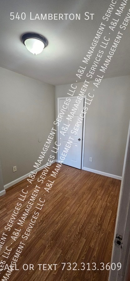 Building Photo - 540 Lamberton St