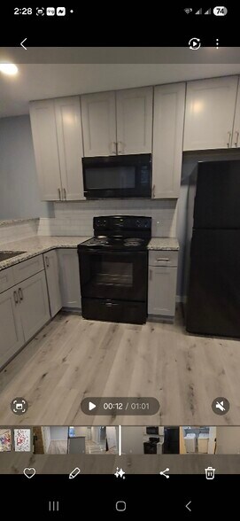 Building Photo - 307 Wayne Ave