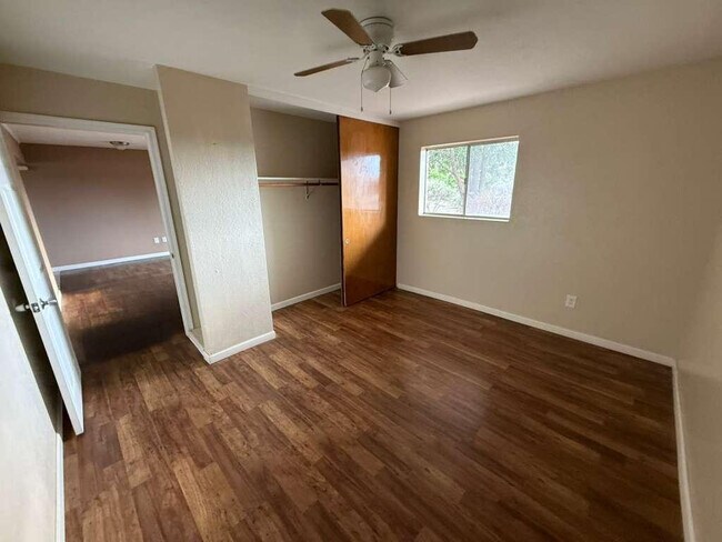 Building Photo - 1955 E 8th St