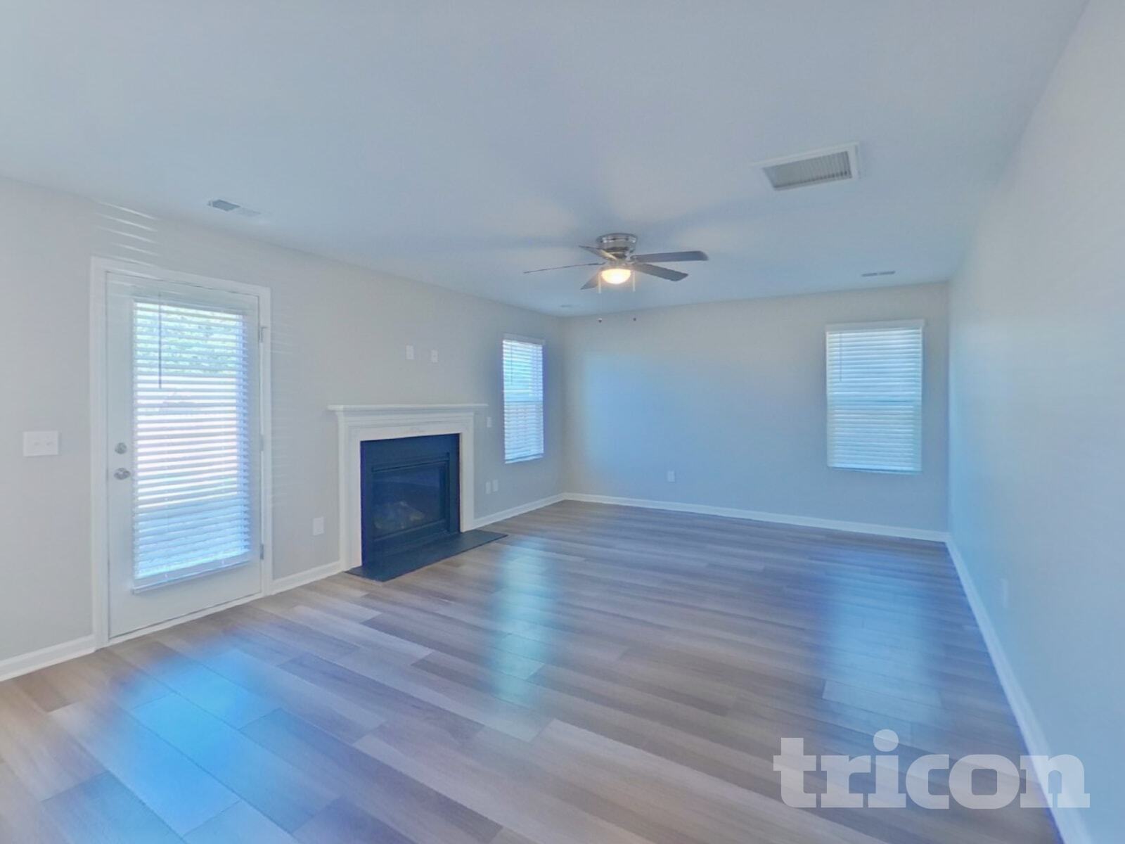 Building Photo - 35 Chalet Ct