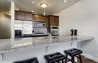 Building Photo - 406 S 13th St