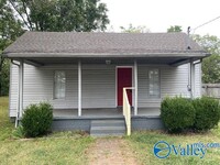 Building Photo - 509 McCullough Ave NE