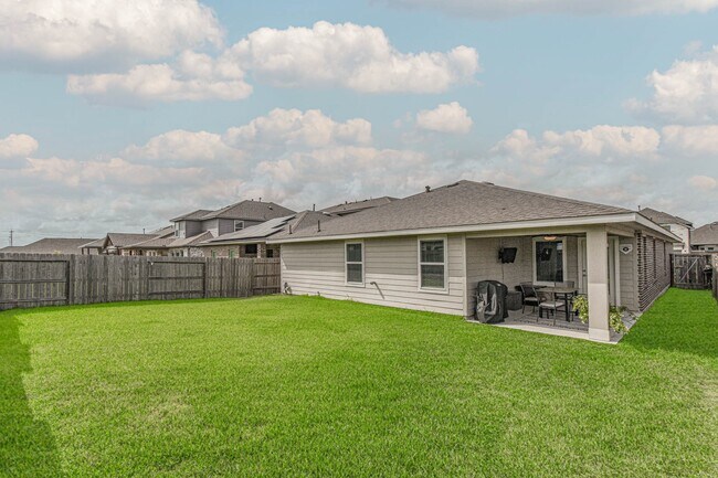 Building Photo - 13009 Oleander Bay Ln