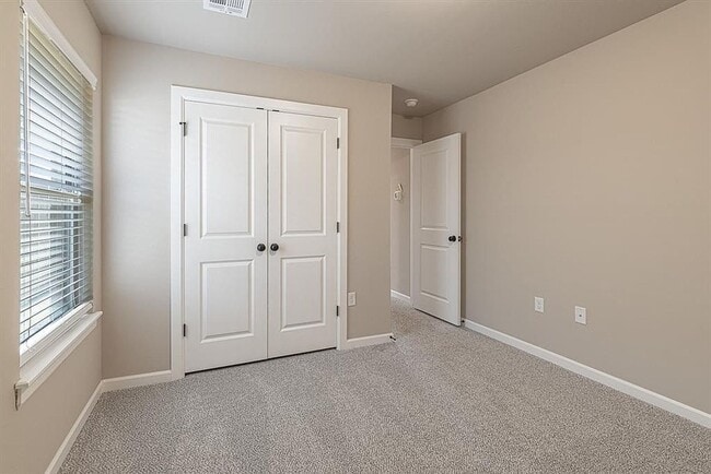 Building Photo - 4528 Adobe Ct