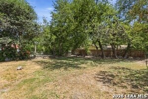 Building Photo - 606 S San Joaquin Ave