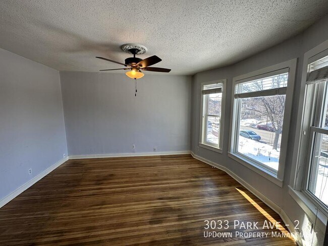 Building Photo - 3033 Park Ave