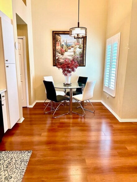 Building Photo - 5944 Sand Wedge Ln