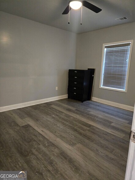 Building Photo - 30 Grassy Springs Ct