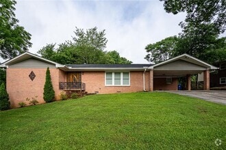 Building Photo - 2470 Landeau Cir