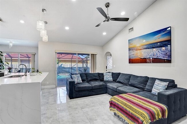 Building Photo - 7909 NW 19th St