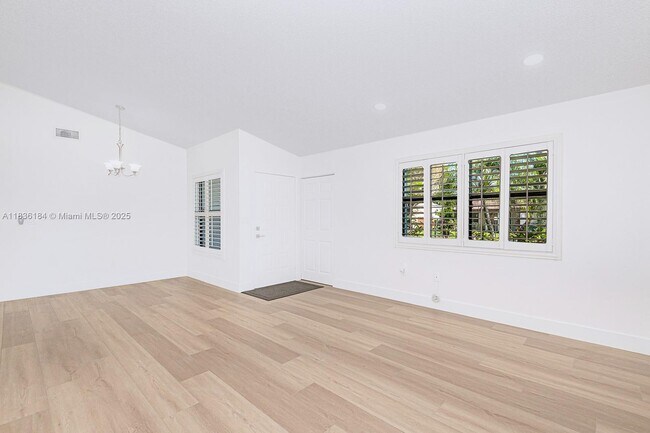 Building Photo - 15510 Gauntlet Hall Manor