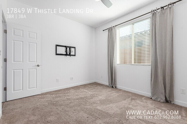 Building Photo - 17849 W Thistle Landing Dr