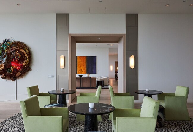 Building Photo - 1006 S Michigan Ave