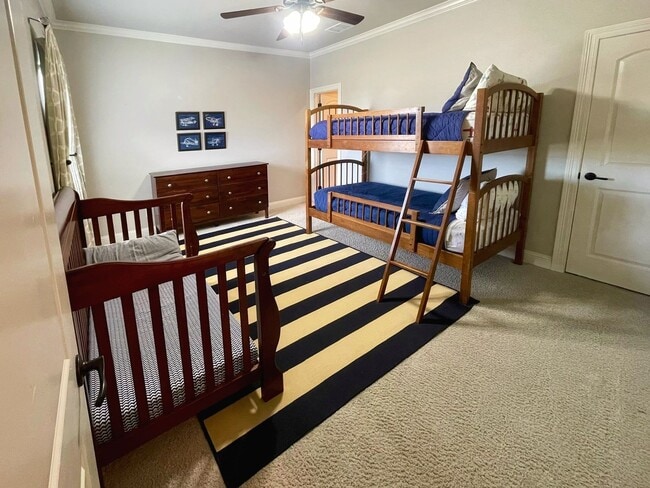 Building Photo - Large and in Charge!! Gated community close to Barksdale Air Force Base.