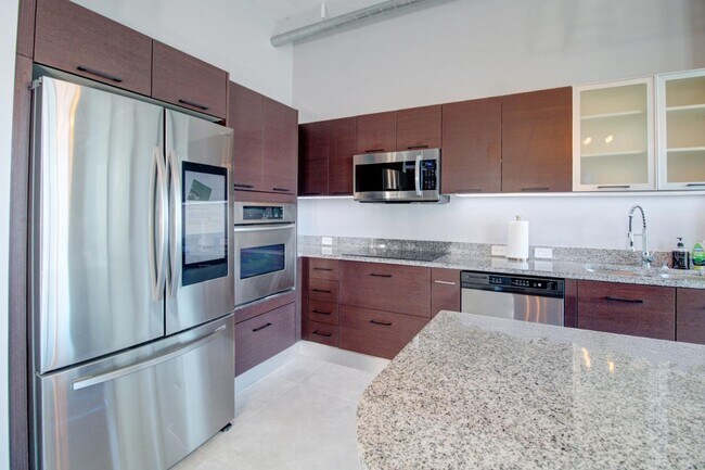 Building Photo - 3029 NE 188th St