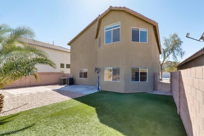 Building Photo - 6536 Casamar St