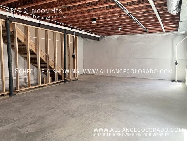 Building Photo - 6647 Rubicon Hts