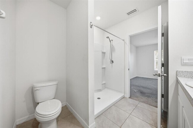 Building Photo - 34118 Jasper Stone Dr
