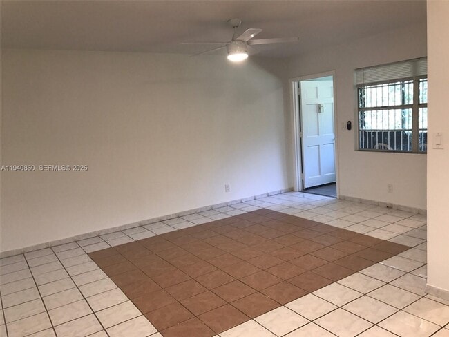 Building Photo - 2612 Johnson St