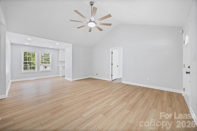 Building Photo - 425 Griggs Rd