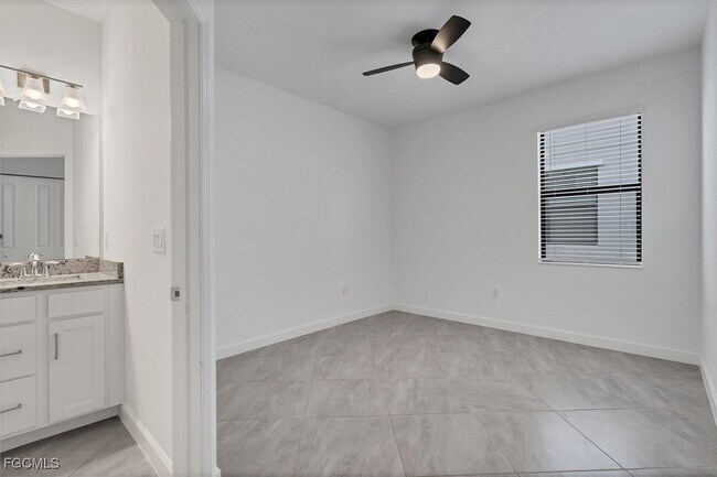 Building Photo - 11368 Canopy Loop