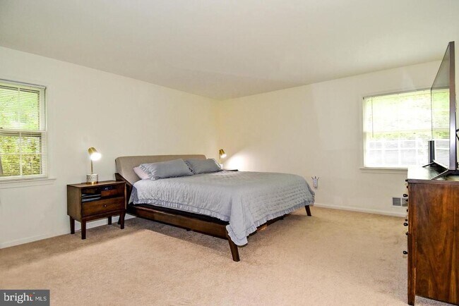 Building Photo - 3714 Carriage House Ct