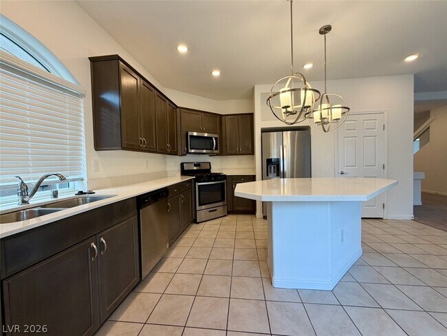 Building Photo - 7748 Pacific Dunes St