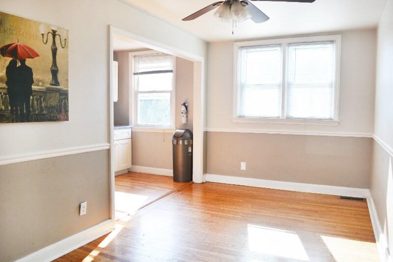 Building Photo - 10AZ Poplar Ave