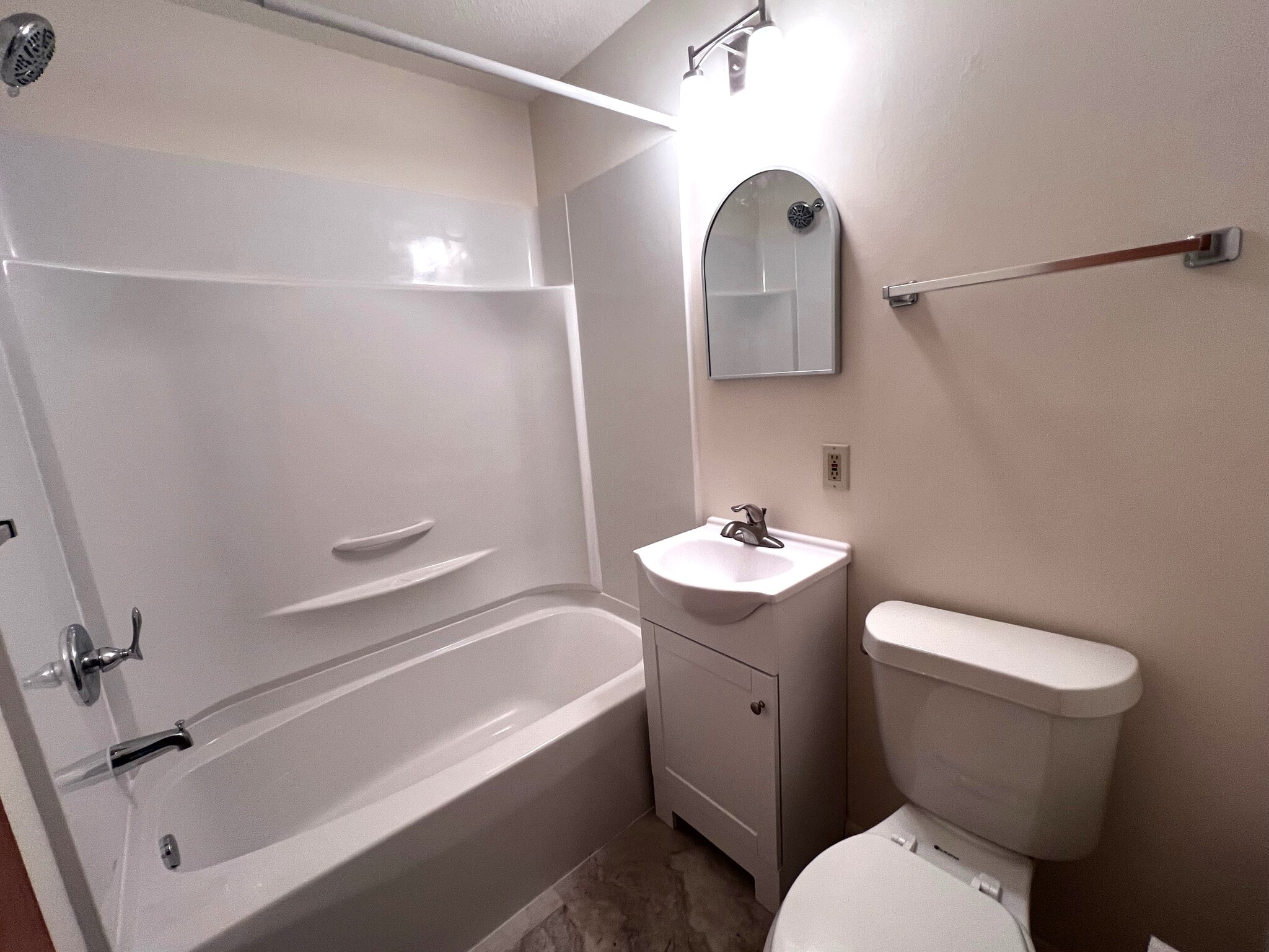 Bathroom - 2213 Philo Rd