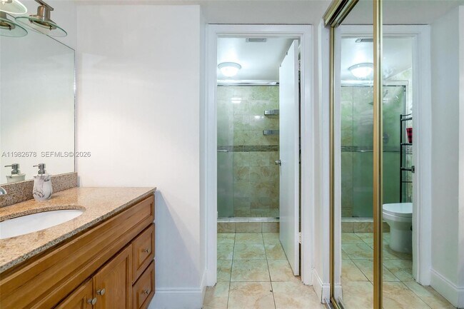 Building Photo - 18071 Biscayne Blvd