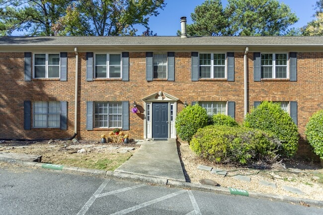 Building Photo - 2200 Montreat Cir