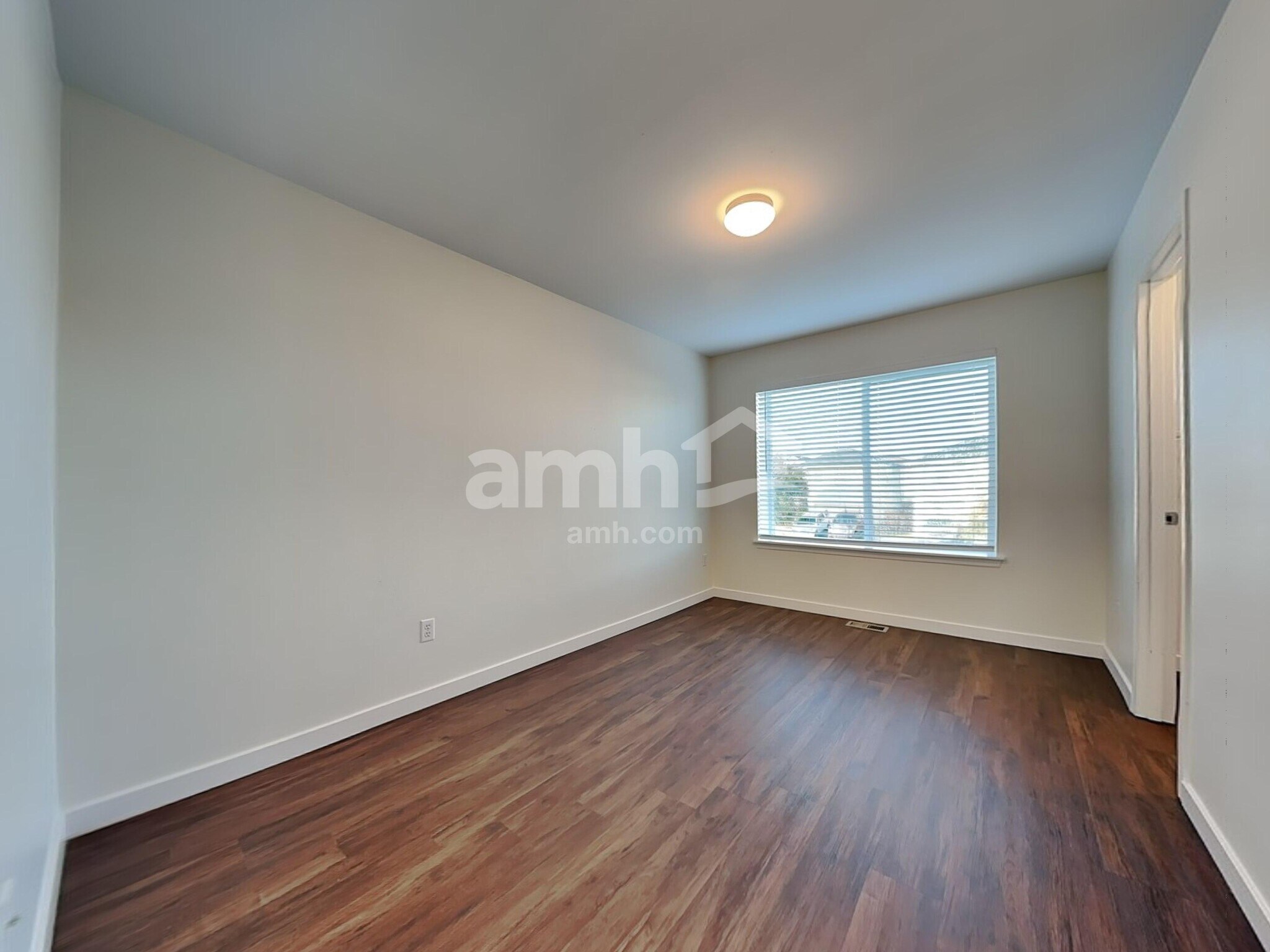 Building Photo - 10032 Terra Court Southeast