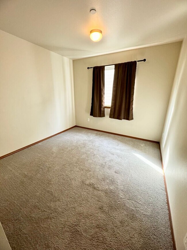 Building Photo - Nice Home in Bremerton!