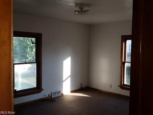Building Photo - 137 Grove Dr