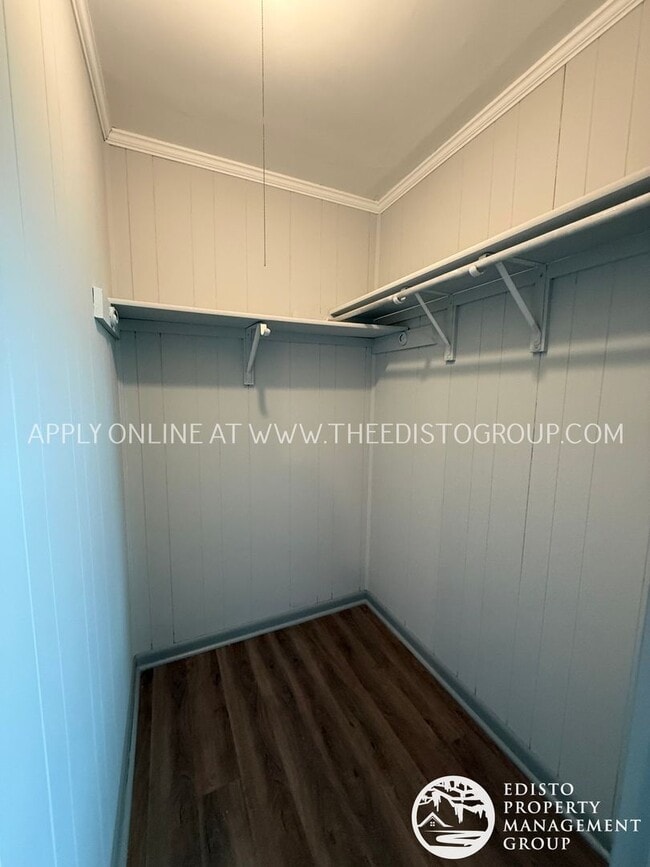 Building Photo - Remodeled Country Home with Privacy, Stora...