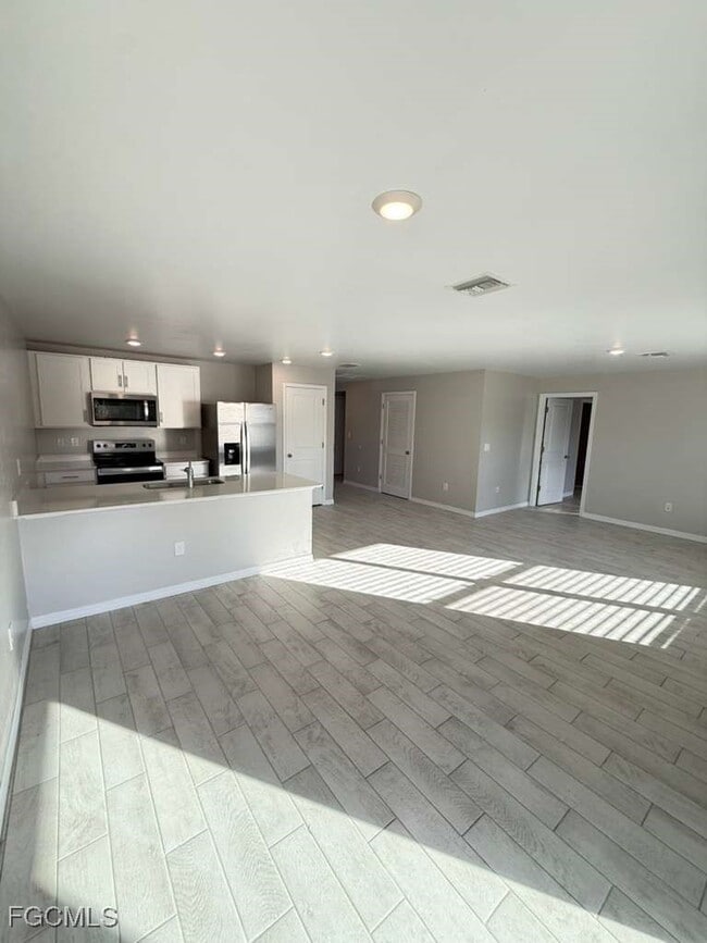 Building Photo - 5019 Moon Ln