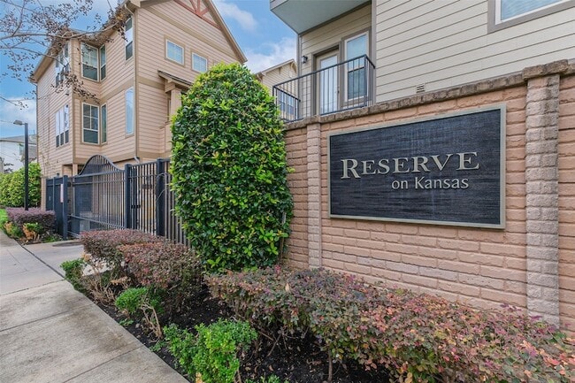 Building Photo - 6011 Kansas St