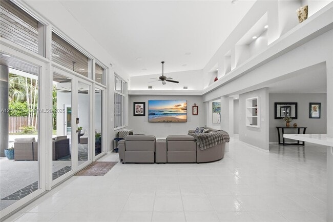 Building Photo - 15845 SW 87th Ave
