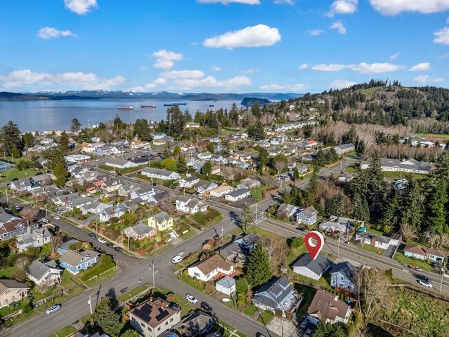 Building Photo - 1525 7th St