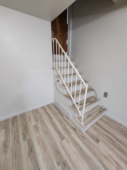 Building Photo - 805 E 1050 N