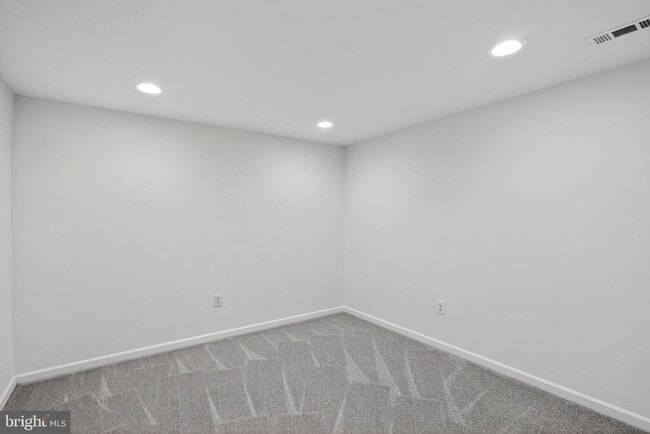 Building Photo - 28 Basalt Dr
