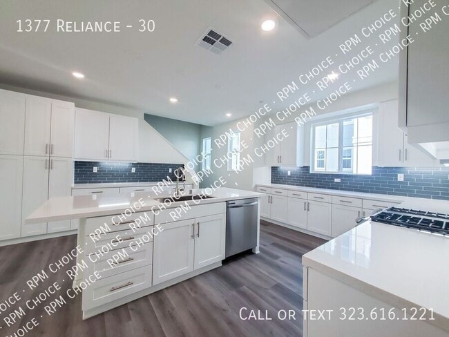 Building Photo - 1377 Reliance-30