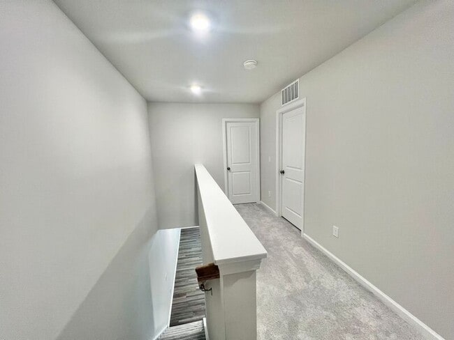Building Photo - 183 Aster Bloom Ln