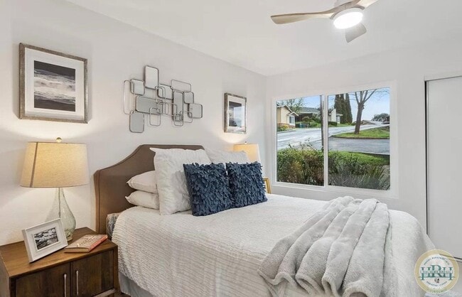 Building Photo - Fully Updated 2 BR | 1 BA Condo in Vallejo