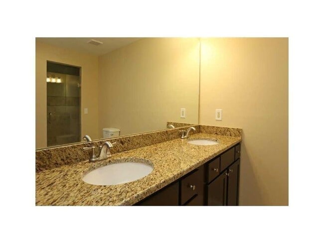 Building Photo - 5045 Spalding Dr