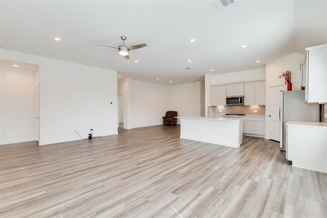 Building Photo - 22606 Ginosa Trail