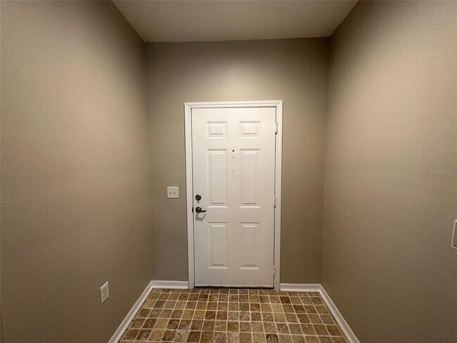 Building Photo - 1910 E Palm Ave