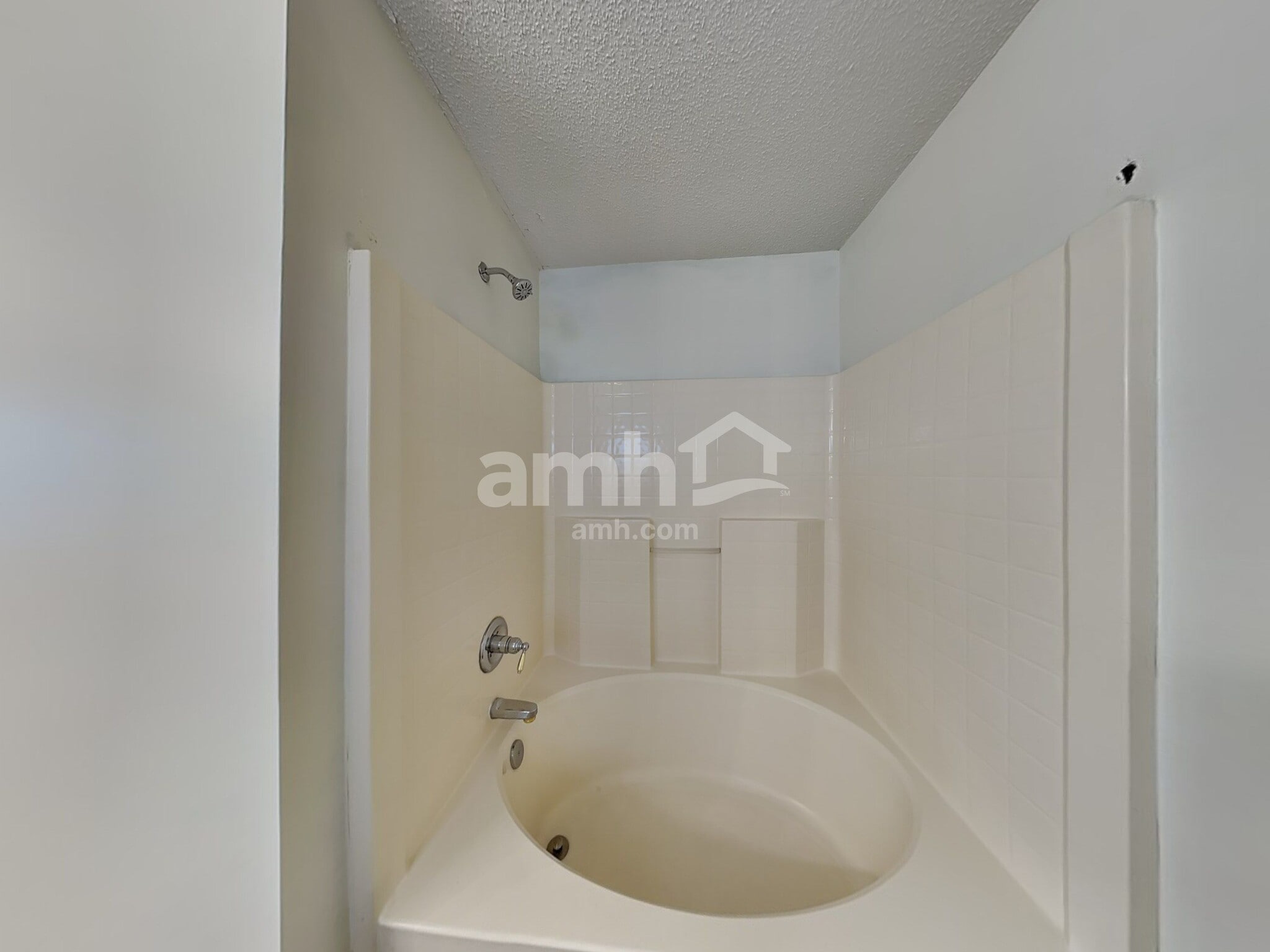 Building Photo - 2804 Robyns Glen Dr