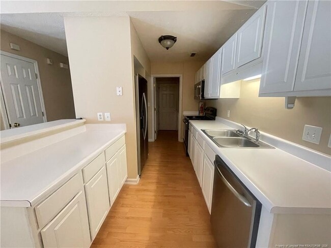 Building Photo - 509 Meadowland Ct