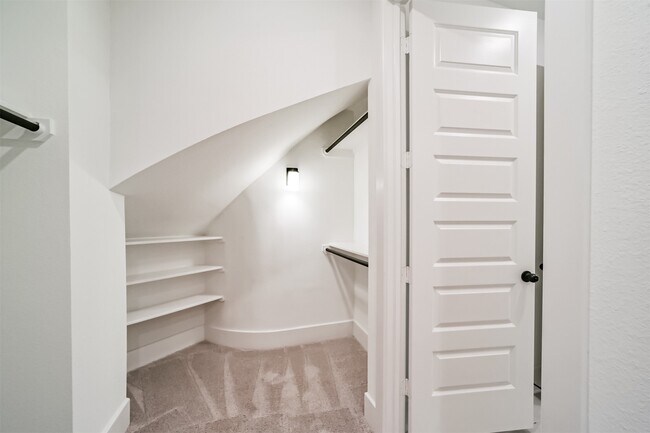 Building Photo - 17794 Misty Brk Ln